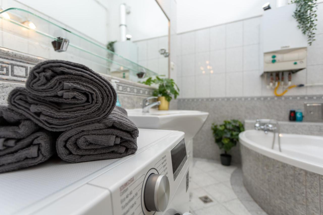 Emerald Suite With Free Parking Budapešť Exteriér fotografie